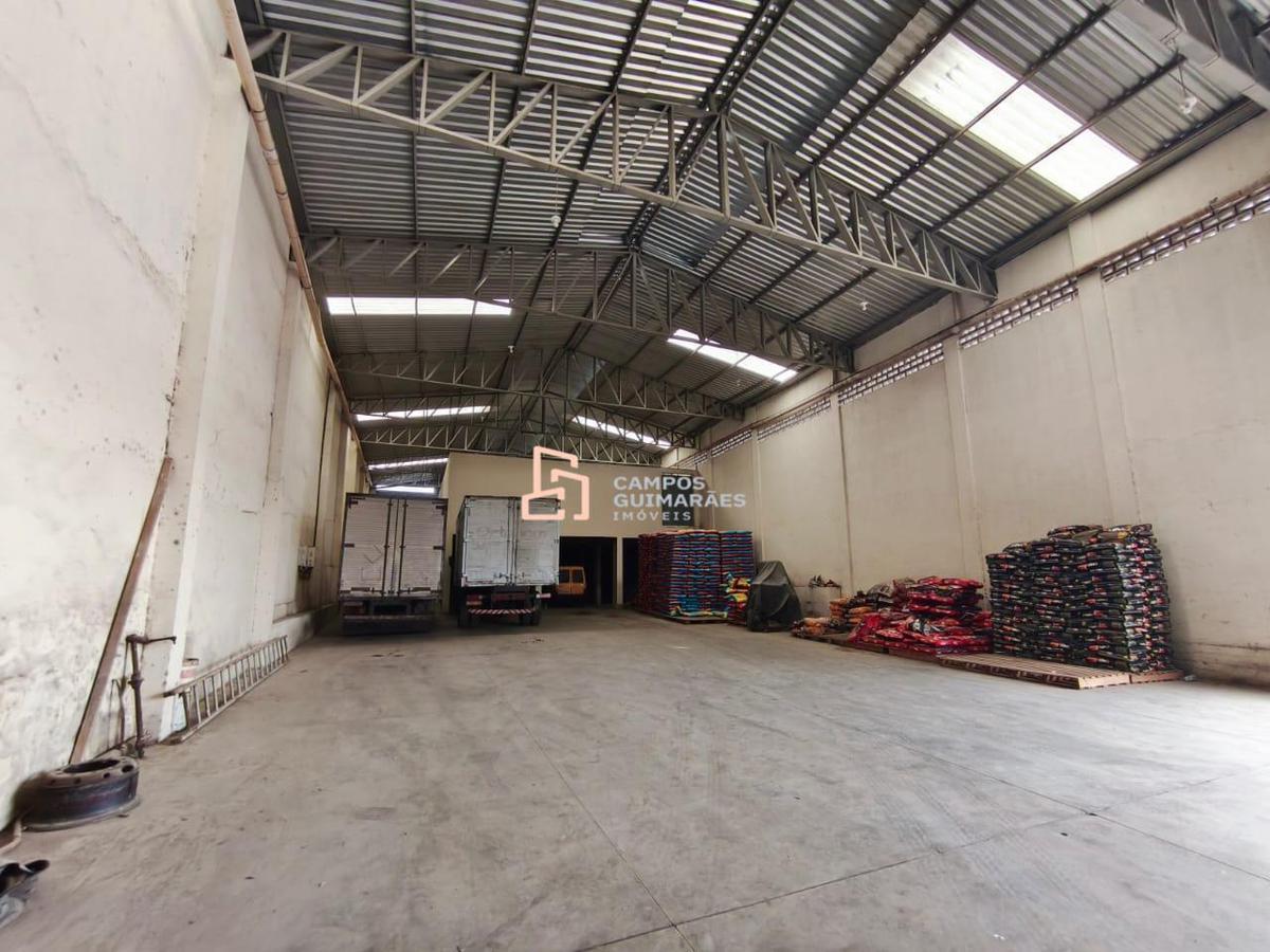 Galpão, Vila Universal