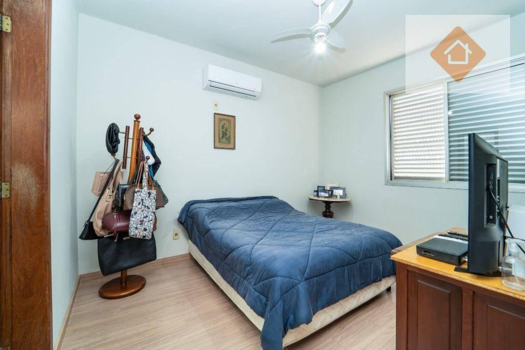 Apartamento, Funcionários, 4 Quartos, 2 Vagas, 1 Suíte