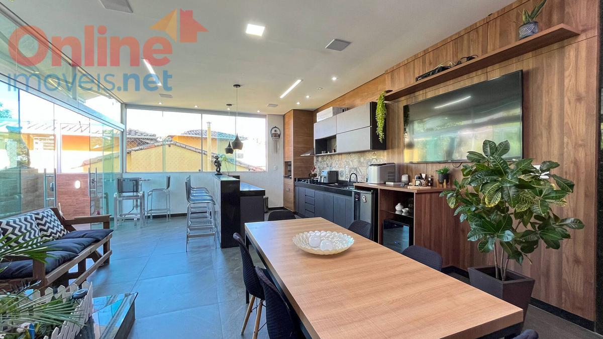 Apartamento, Castelo, 3 Quartos, 0 Vaga, 1 Suíte