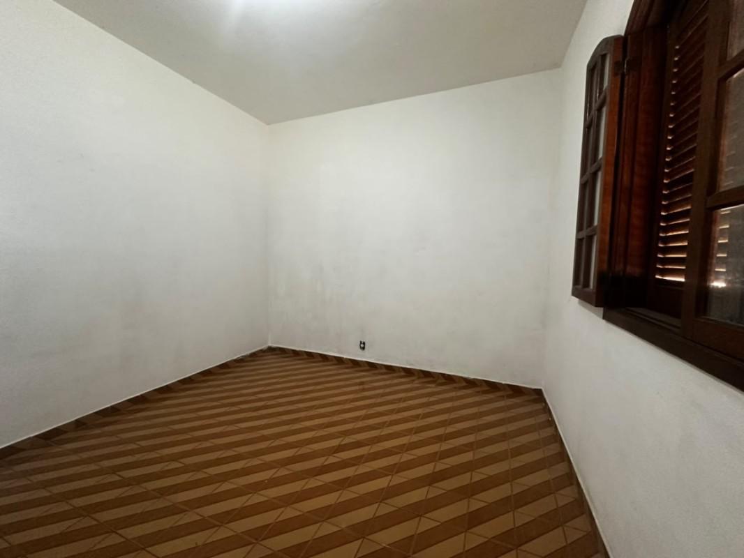 Casa, São Geraldo, 2 Quartos, 0 Vaga
