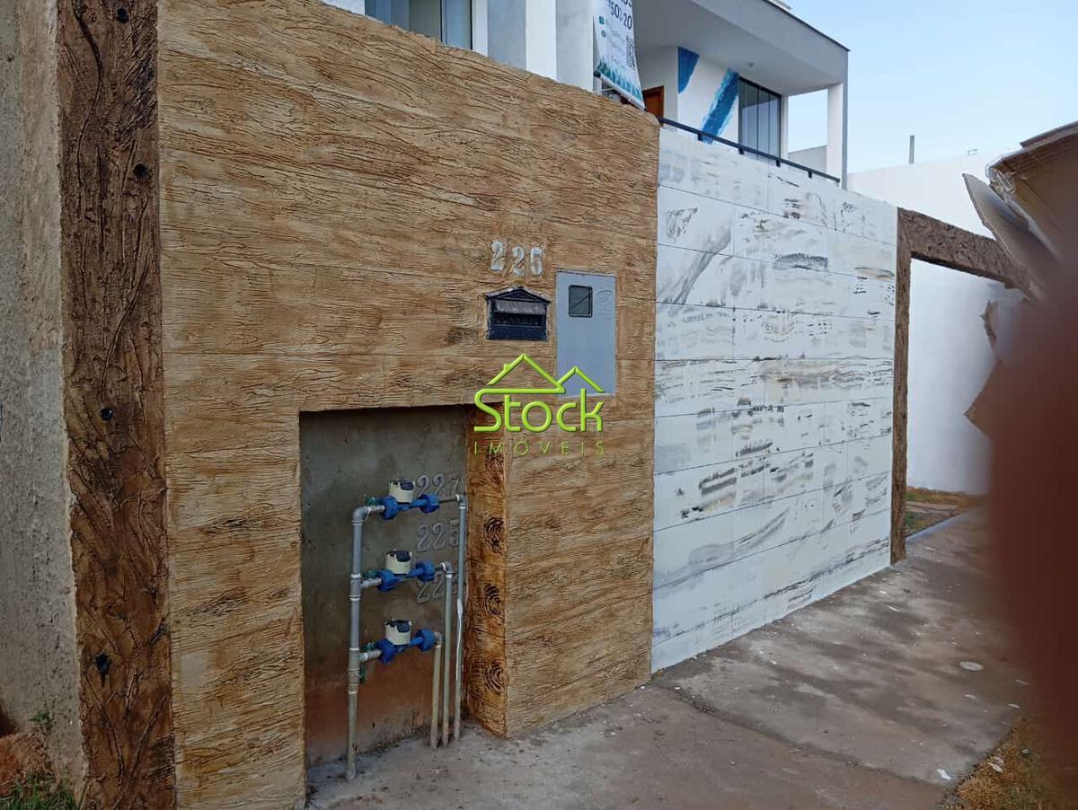 Casa, Shalimar, 3 Quartos, 4 Vagas, 1 Suíte