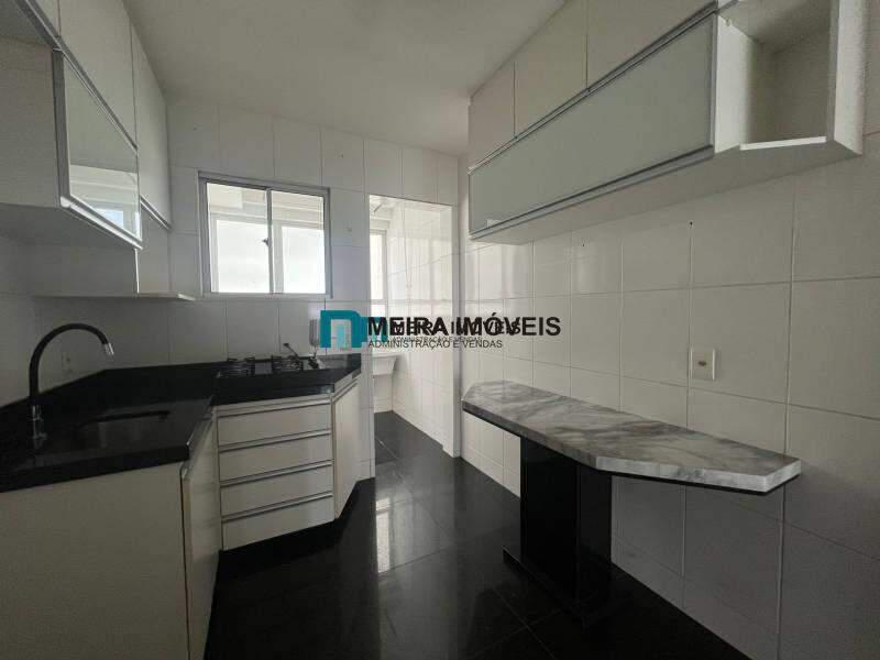 Apartamento, Sagrada Família, 3 Quartos, 2 Vagas, 1 Suíte