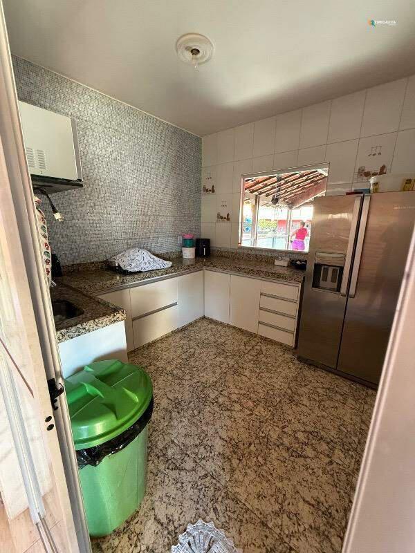 Casa, Monte Carlo, 5 Quartos, 2 Vagas, 1 Suíte