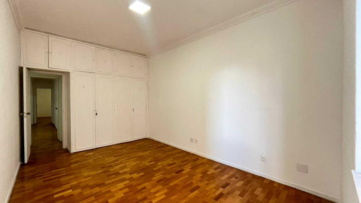 Apartamento, Centro, 4 Quartos, 2 Vagas, 1 Suíte