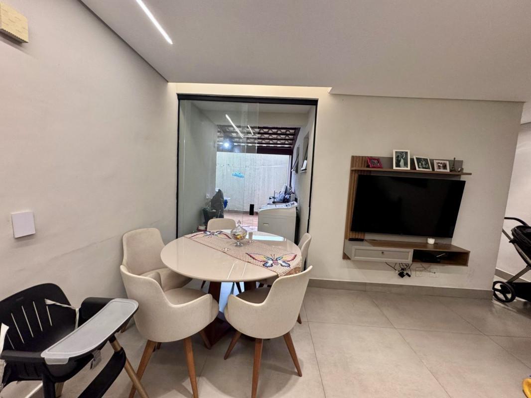 Apartamento, Castelo, 3 Quartos, 1 Vaga, 1 Suíte
