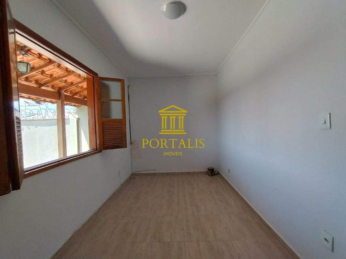 Casa, Aparecida, 3 Quartos, 1 Vaga, 1 Suíte