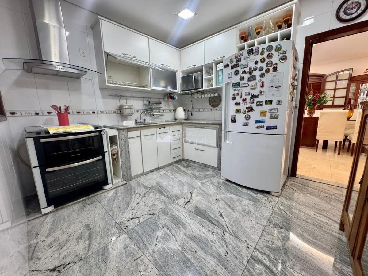 Casa, Trevo, 3 Quartos, 10 Vagas, 1 Suíte