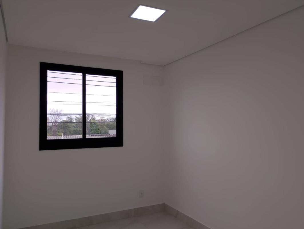 Casa, Planalto, 3 Quartos, 1 Vaga, 2 Suítes
