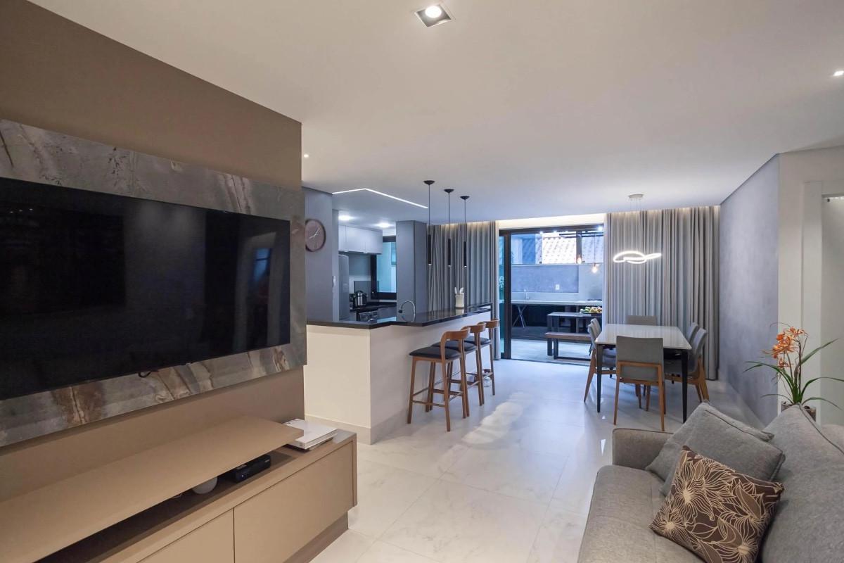 Apartamento, Funcionários, 2 Quartos, 2 Vagas, 2 Suítes