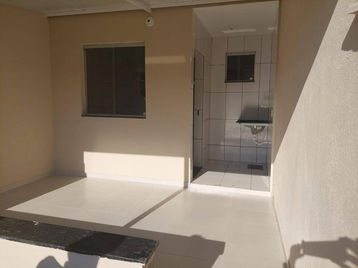Casa, San Remo, 2 Quartos, 2 Vagas, 0 Suíte