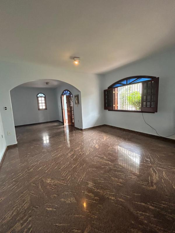 Casa, Castelo, 6 Quartos, 4 Vagas, 3 Suítes