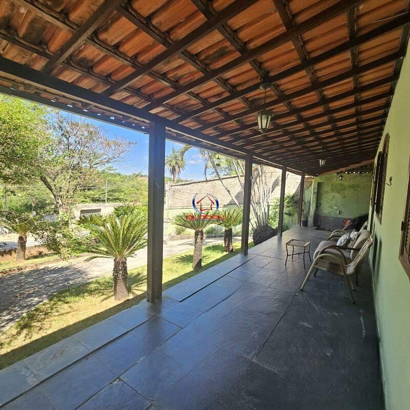 Casa, Braúnas, 4 Quartos, 7 Vagas, 1 Suíte