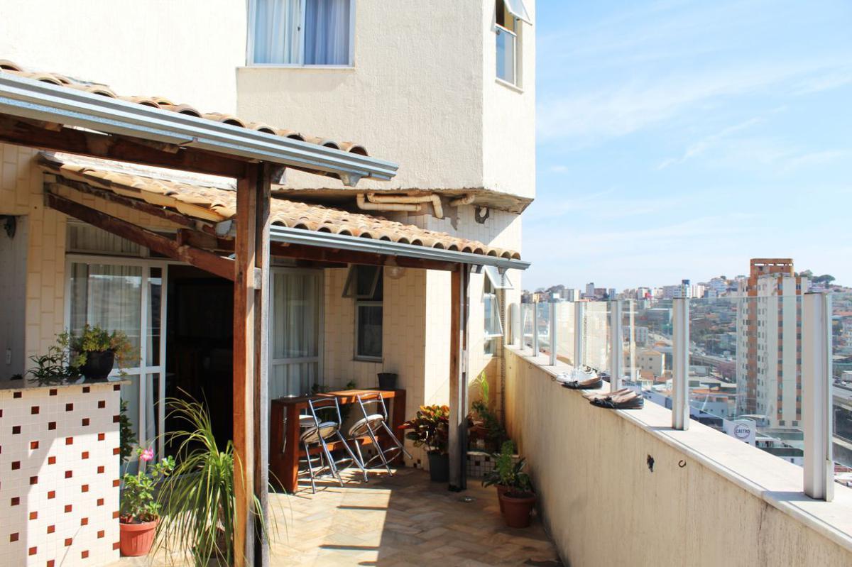 Cobertura, Sagrada Família, 3 Quartos, 2 Vagas, 1 Suíte