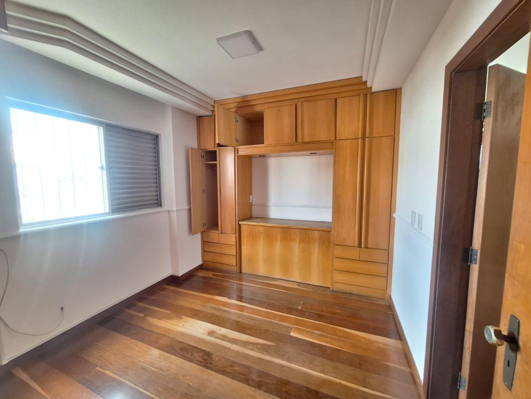 Apartamento, Colégio Batista, 4 Quartos, 2 Vagas, 1 Suíte