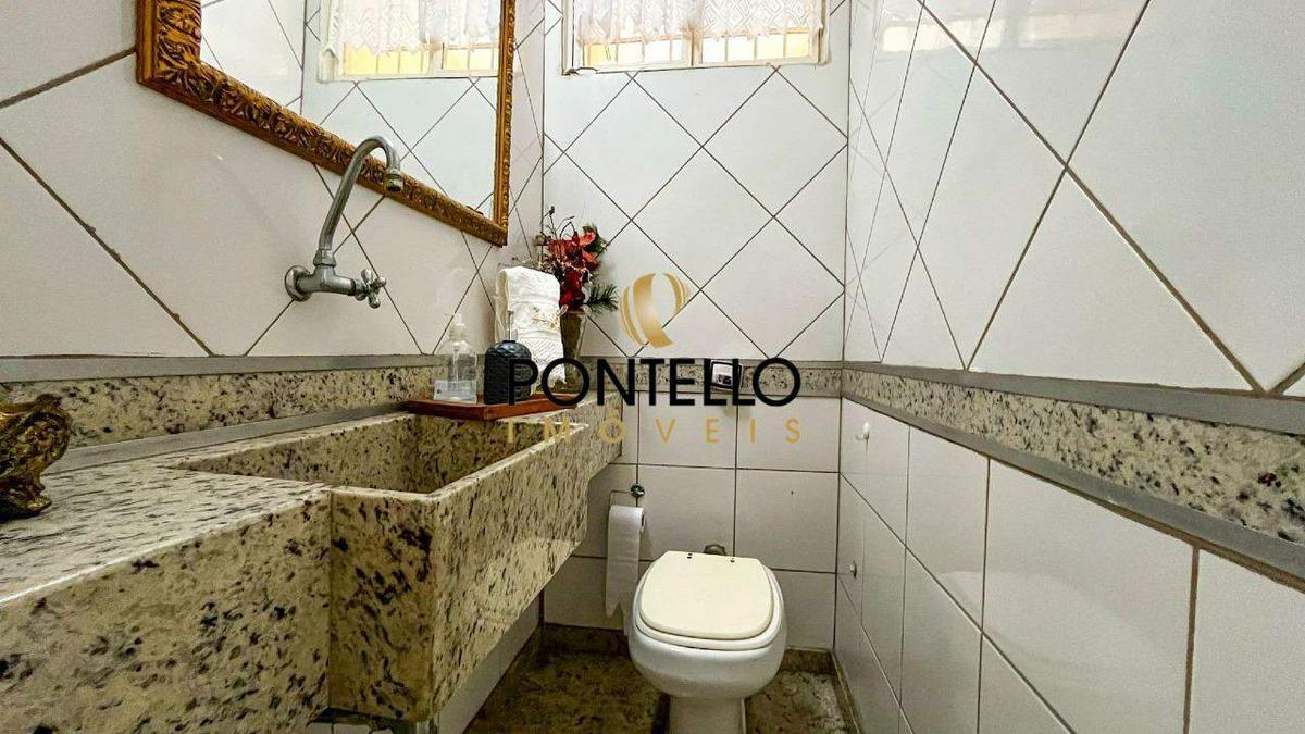 Casa, Serra, 4 Quartos, 2 Vagas, 2 Suítes