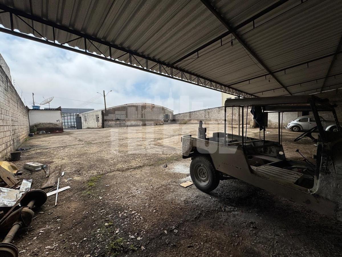 Galpão, Rezende, 0 Quarto, 0 Vaga