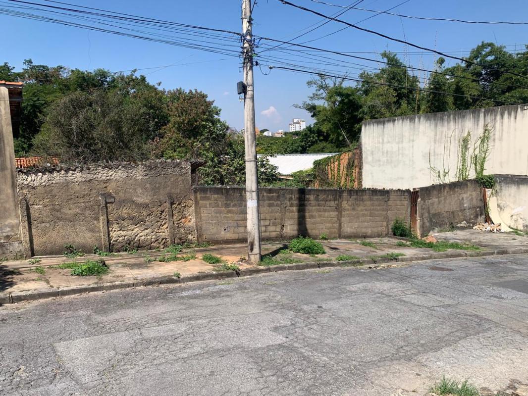 Lote, Santa Mônica, 0 Quarto, 0 Vaga