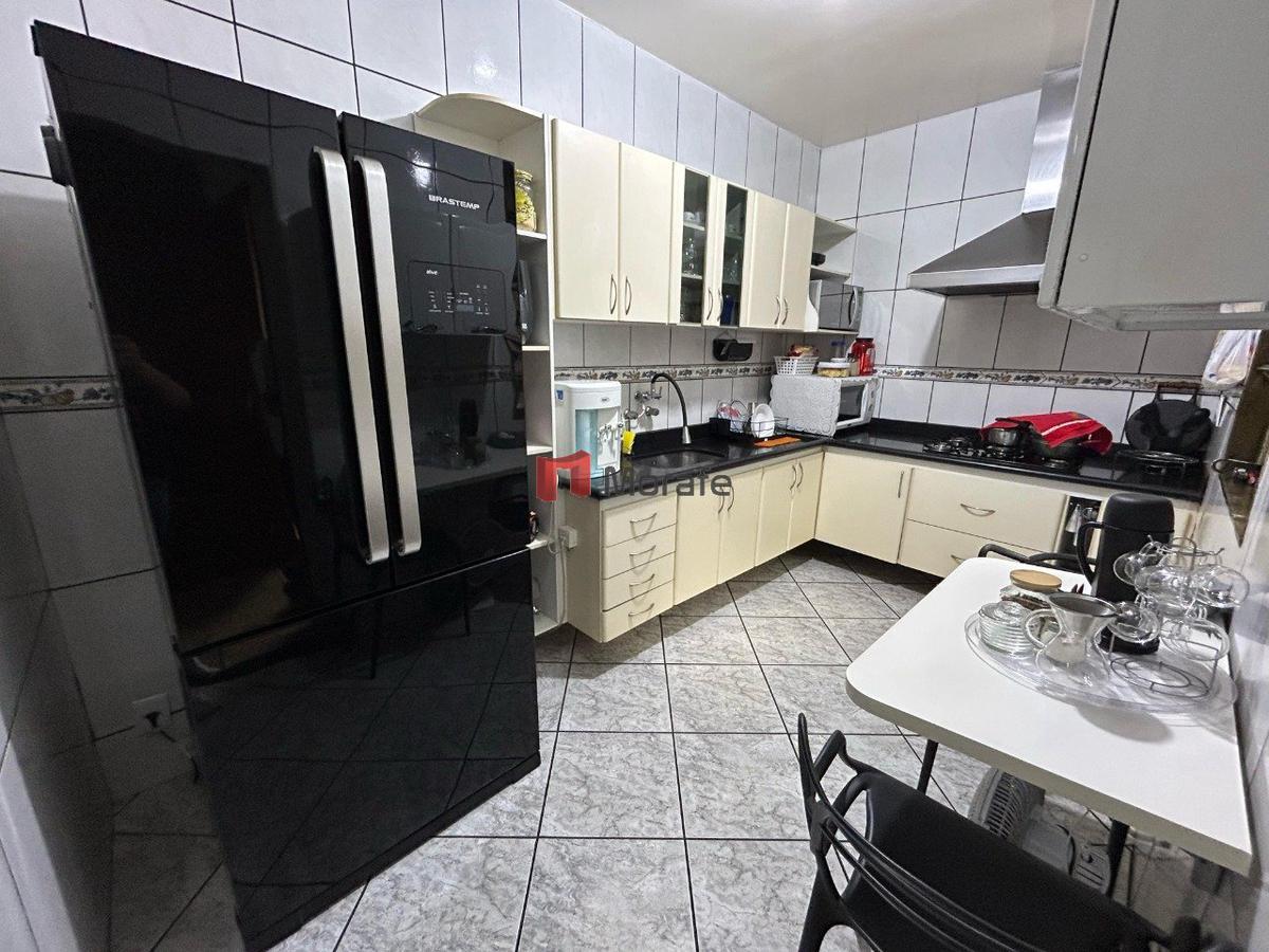 Casa, Itapoã, 4 Quartos, 6 Vagas, 1 Suíte