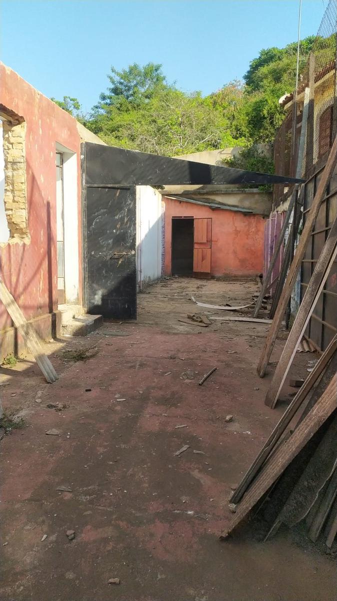 Lote, Centro, 0 Quarto, 0 Vaga