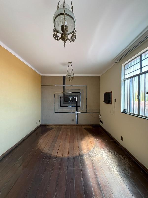 Casa, Jardim Riacho das Pedras, 4 Quartos, 6 Vagas, 2 Suítes