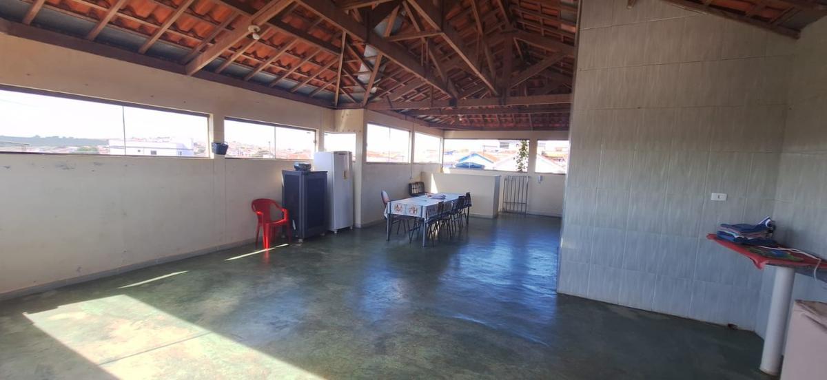 Casa, Centro, 3 Quartos, 2 Vagas, 1 Suíte