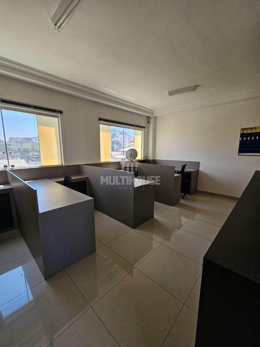 Sala, Santa Mônica, 0 Quarto, 0 Vaga