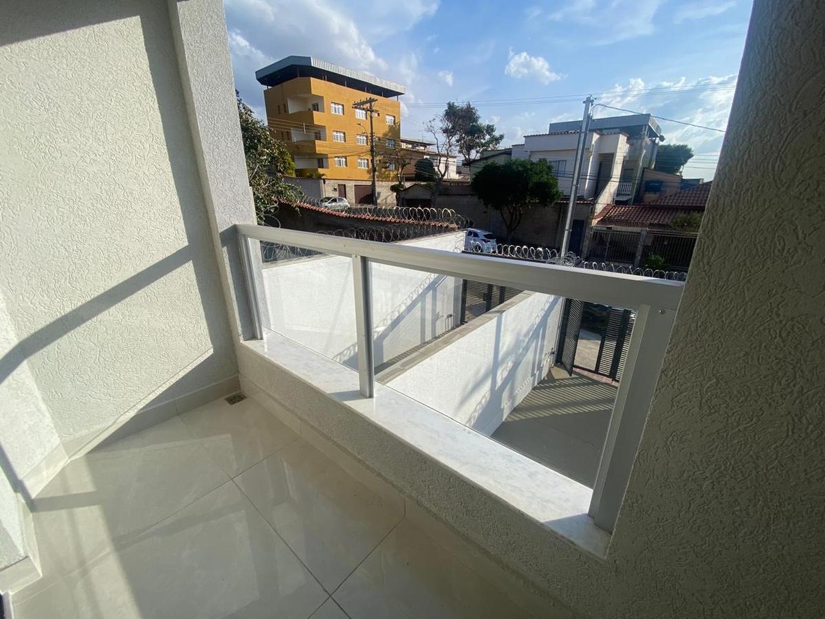 Casa, Floramar, 2 Quartos, 1 Vaga, 1 Suíte