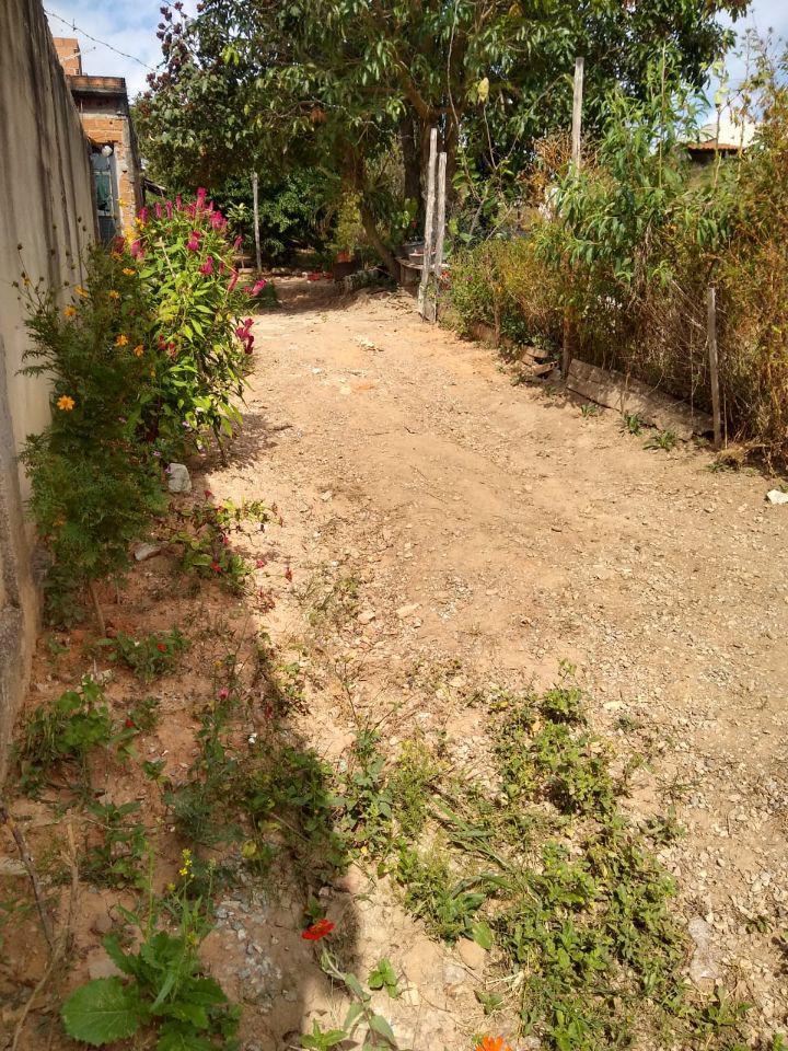 Lote, Novo Retiro, 0 Quarto, 2 Vagas