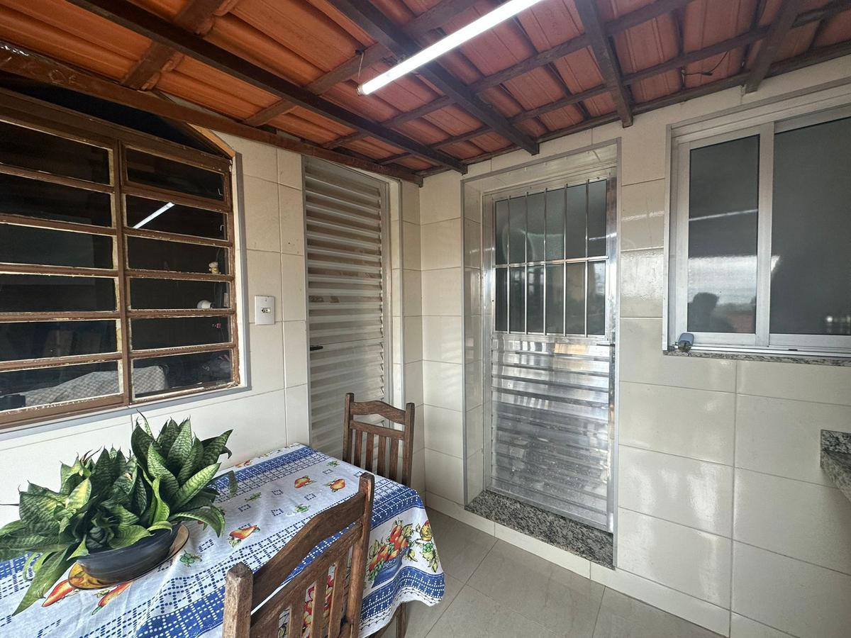 Casa, Tirol, 3 Quartos, 3 Vagas, 1 Suíte