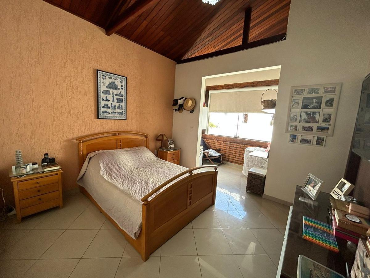 Casa, Pirajá, 4 Quartos, 4 Vagas, 2 Suítes