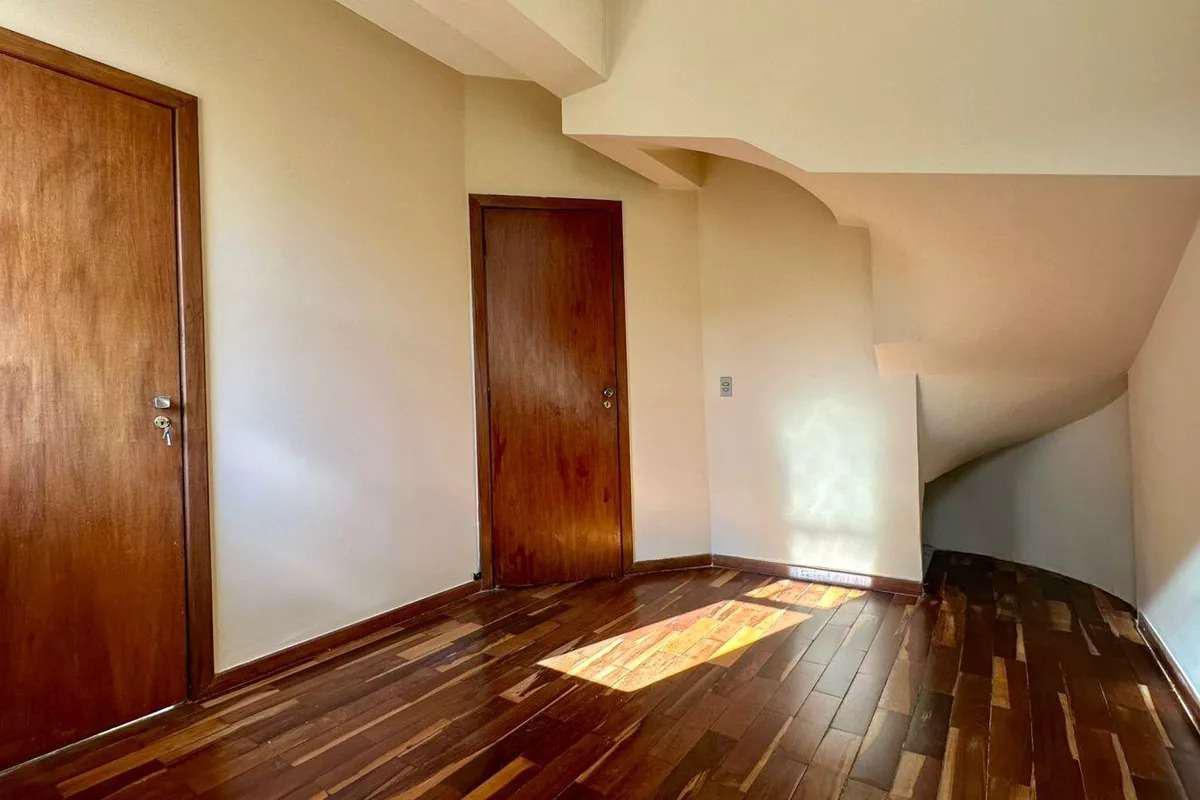 Cobertura, Luxemburgo, 3 Quartos, 2 Vagas, 2 Suítes