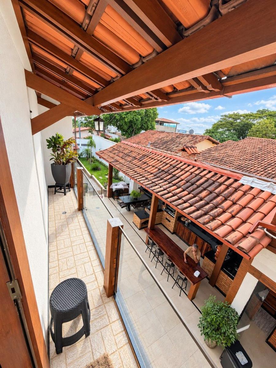 Casa, Planalto, 4 Quartos, 3 Vagas, 3 Suítes