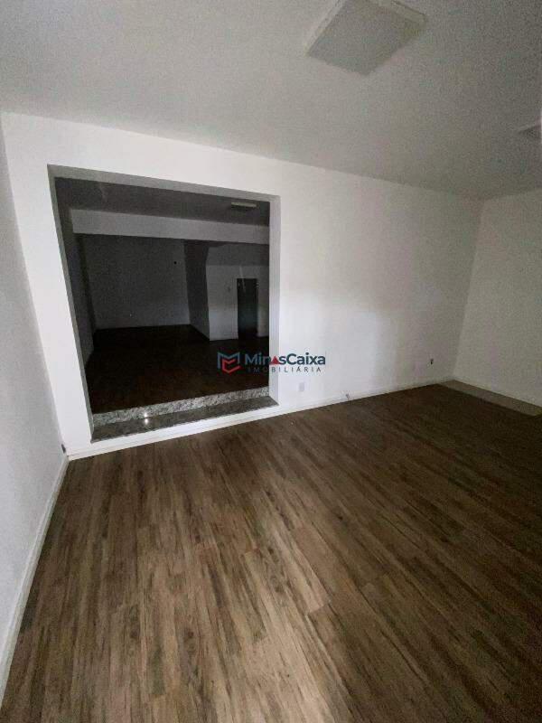 Prédio, Funcionários, 0 Quarto, 3 Vagas