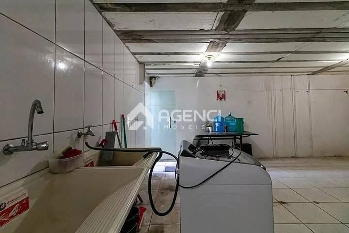 Casa, Camargos, 3 Quartos, 0 Vaga, 1 Suíte