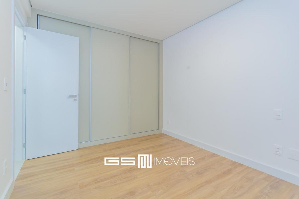 Apartamento, Sagrada Família, 3 Quartos, 2 Vagas, 1 Suíte