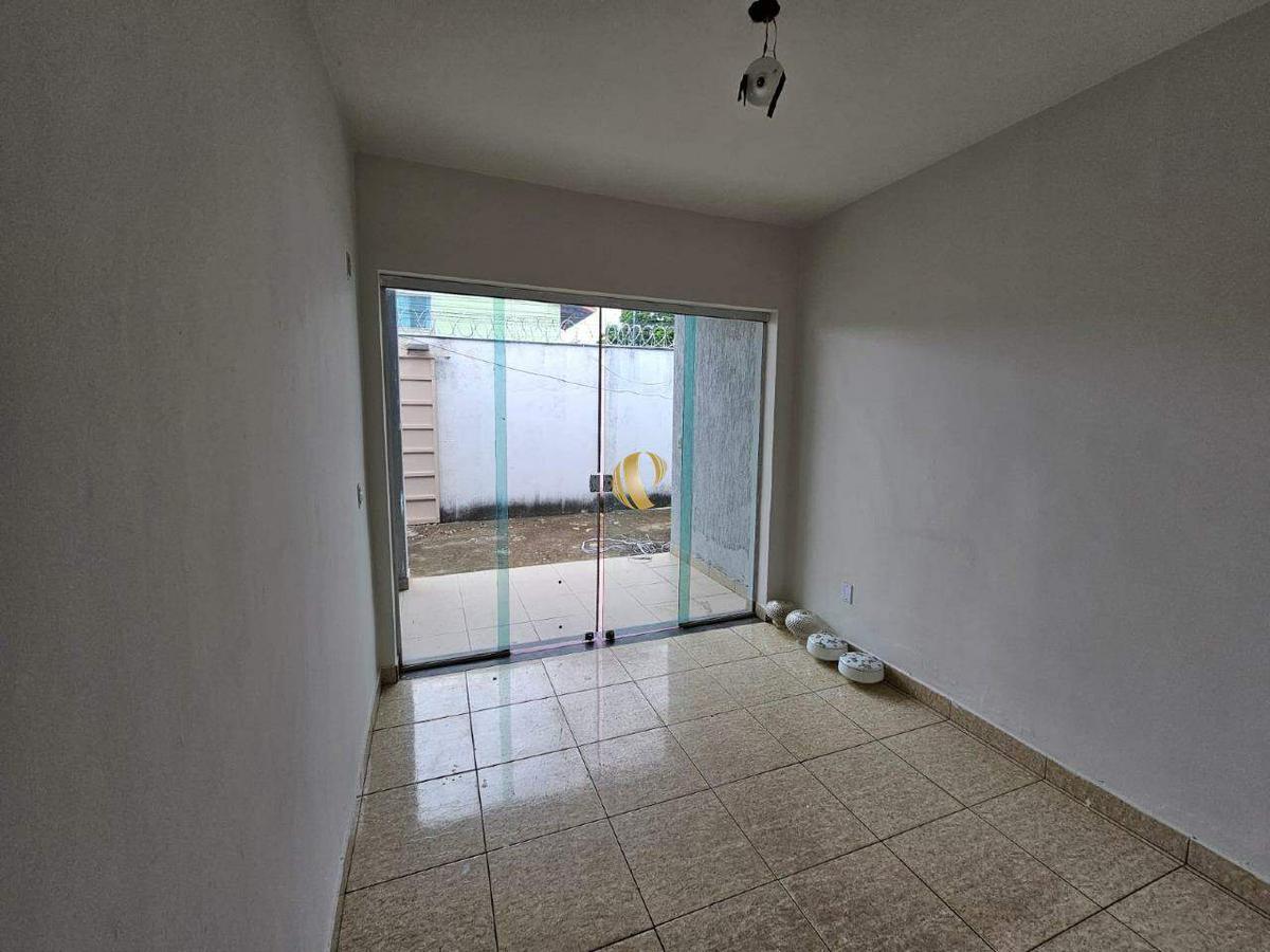 Casa, Esperança, 4 Quartos, 2 Vagas, 1 Suíte