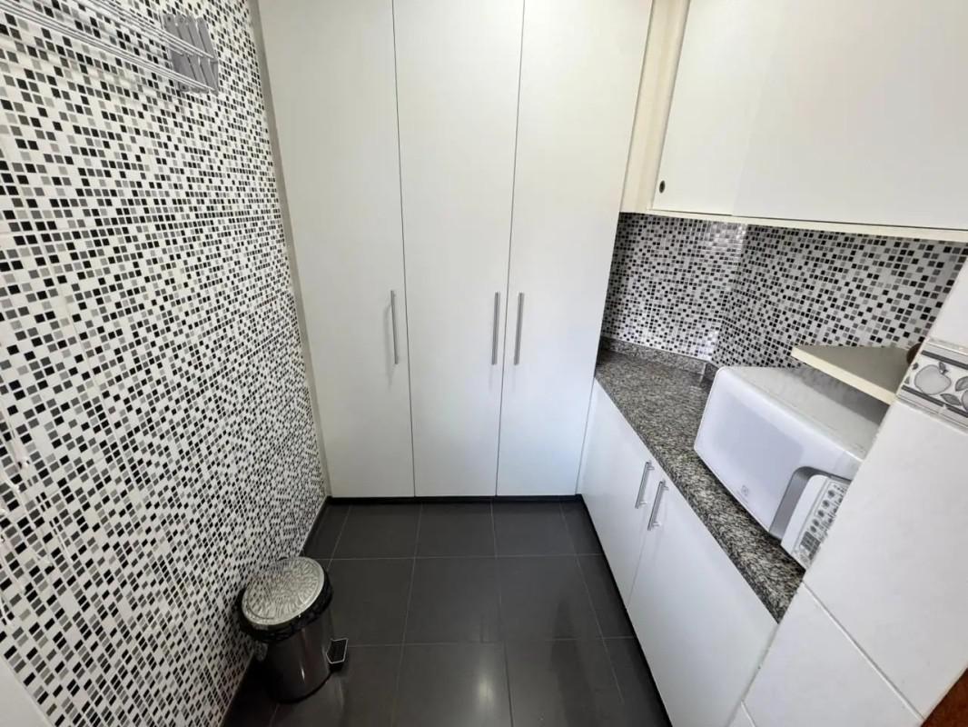 Apartamento, Sagrada Família, 3 Quartos, 2 Vagas, 1 Suíte