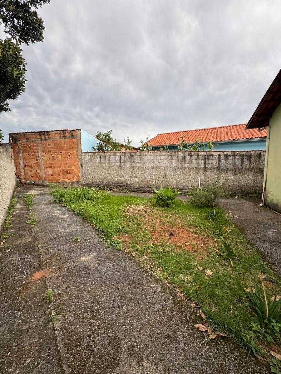 Casa, Céu Azul, 3 Quartos, 6 Vagas