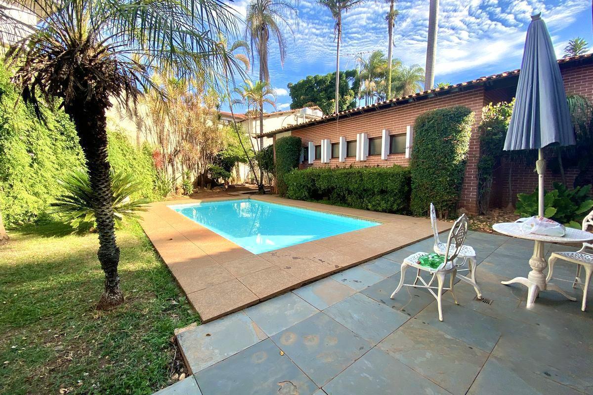 Casa, São Luiz (pampulha), 5 Quartos, 6 Vagas, 1 Suíte