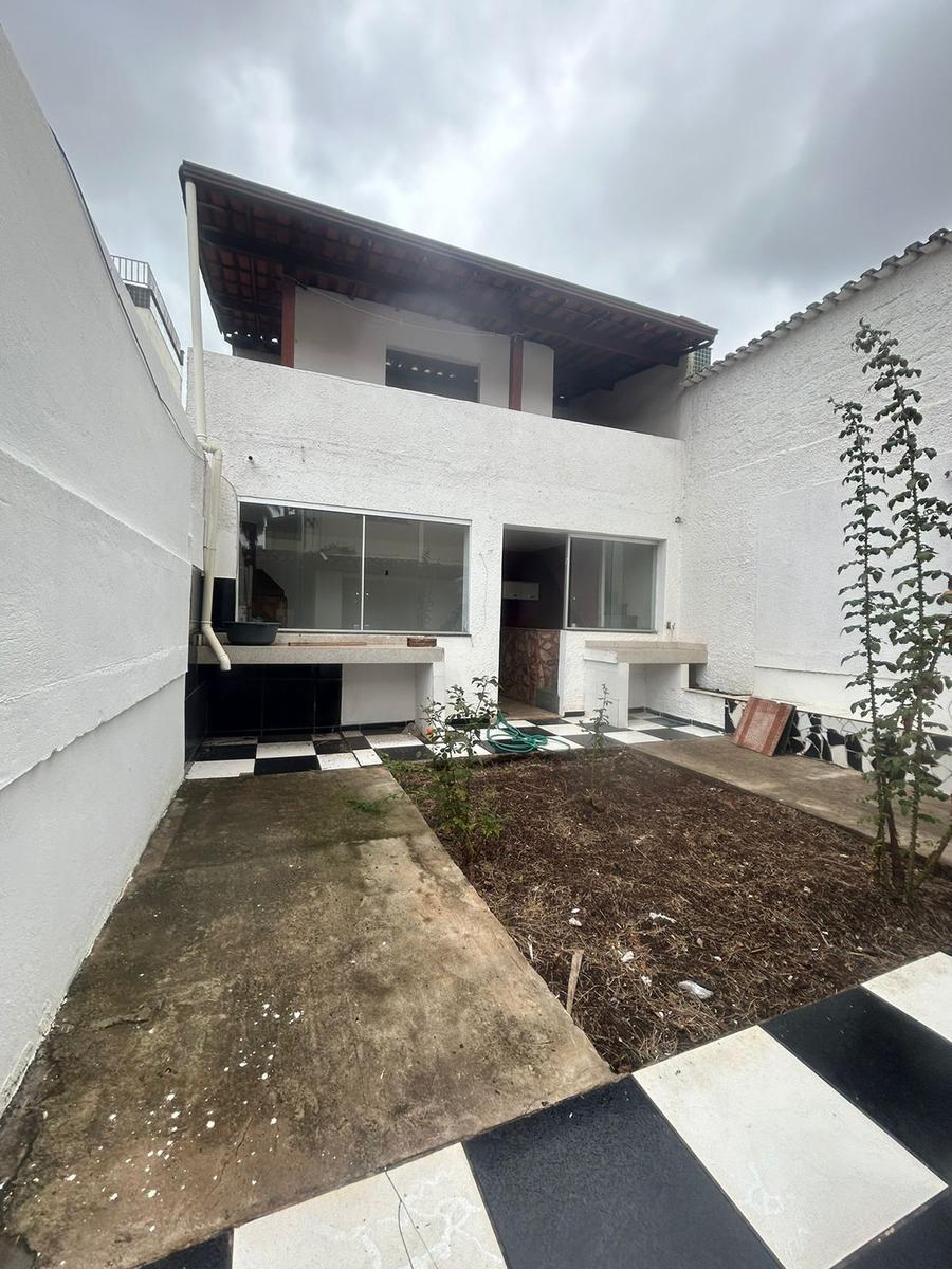 Casa, Ouro Preto, 4 Quartos, 2 Vagas, 1 Suíte