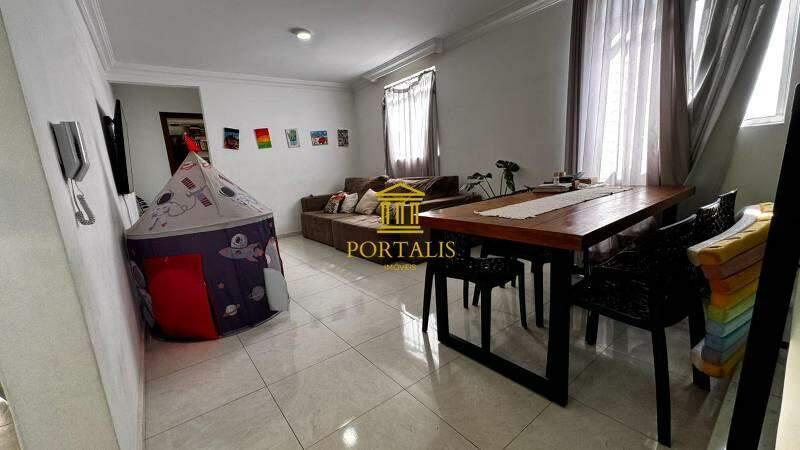 Cobertura, Fernão Dias, 4 Quartos, 2 Vagas, 1 Suíte