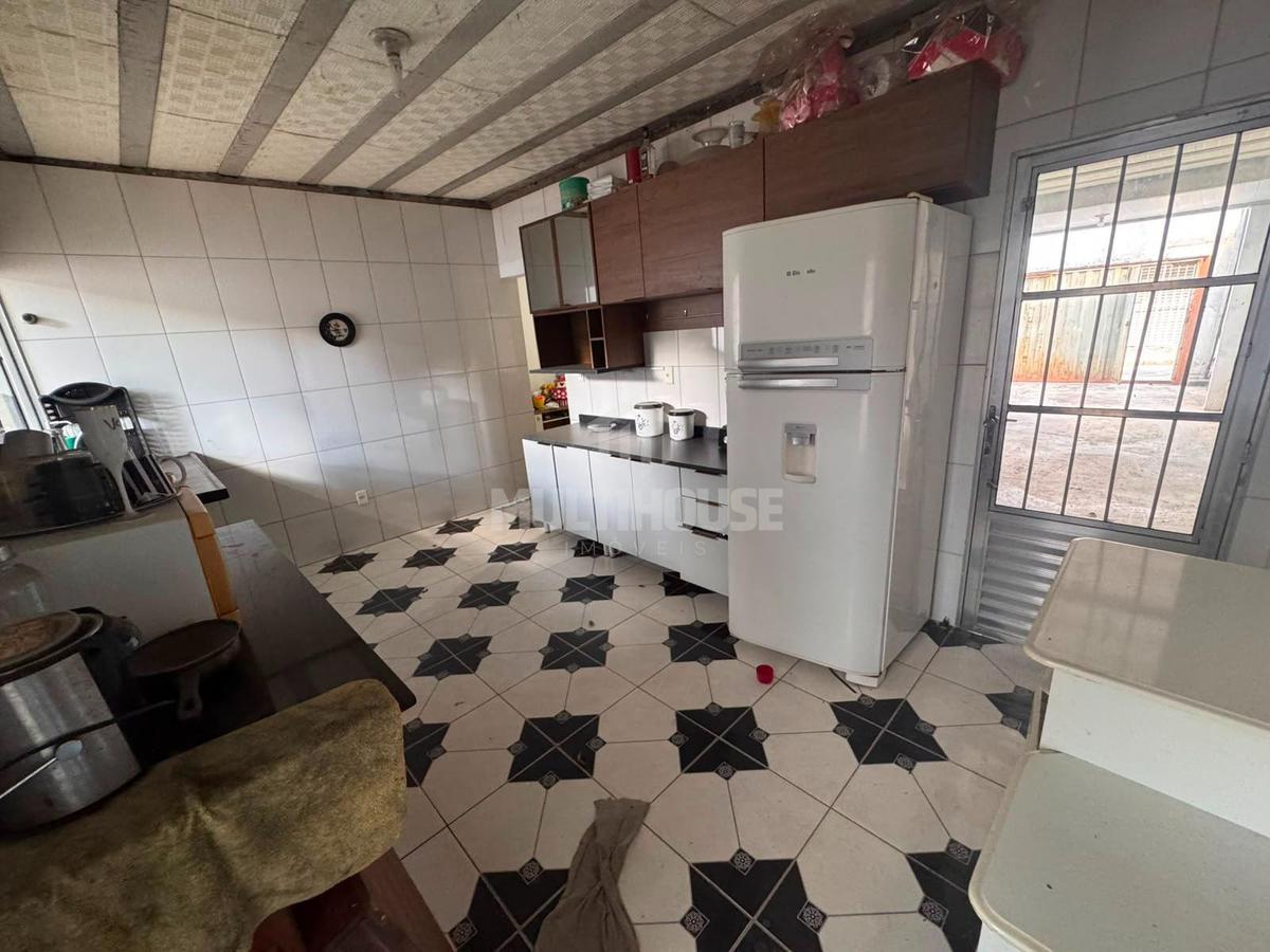 Casa, Candelária, 4 Quartos, 3 Vagas, 1 Suíte