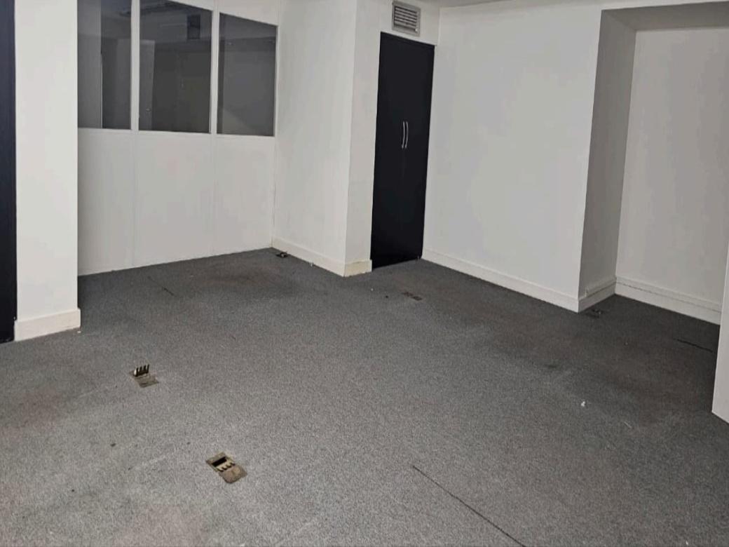Andar, Funcionários