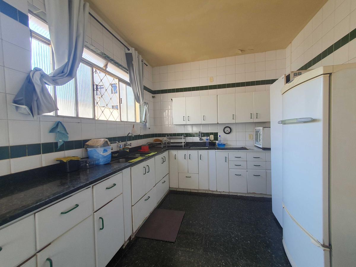 Casa, Gutierrez, 6 Quartos, 4 Vagas, 2 Suítes