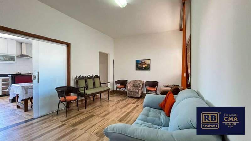 Apartamento, Floresta, 6 Quartos, 0 Vaga, 1 Suíte