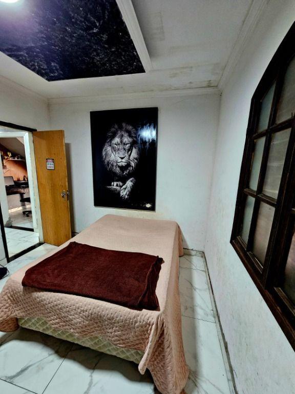 Casa, Esplanada, 3 Quartos, 5 Vagas, 1 Suíte