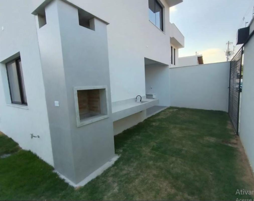 Casa, Planalto, 3 Quartos, 0 Vaga, 1 Suíte
