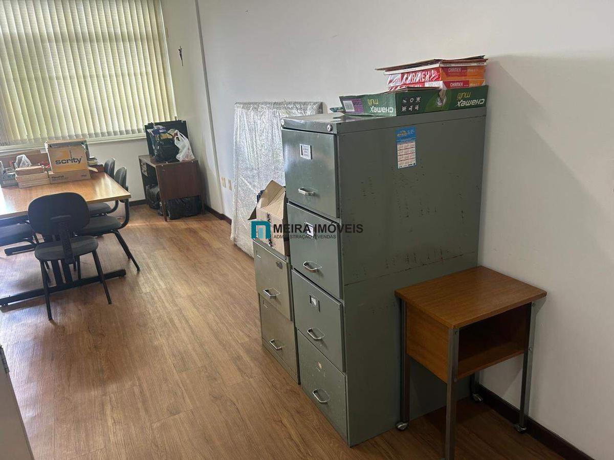 Sala, Santa Lúcia, 0 Quarto, 6 Vagas