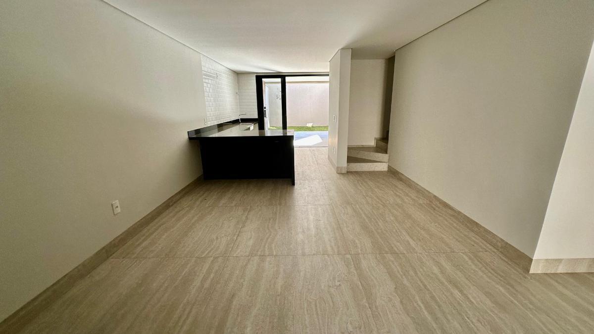 Casa, Jaraguá, 4 Quartos, 4 Vagas, 1 Suíte