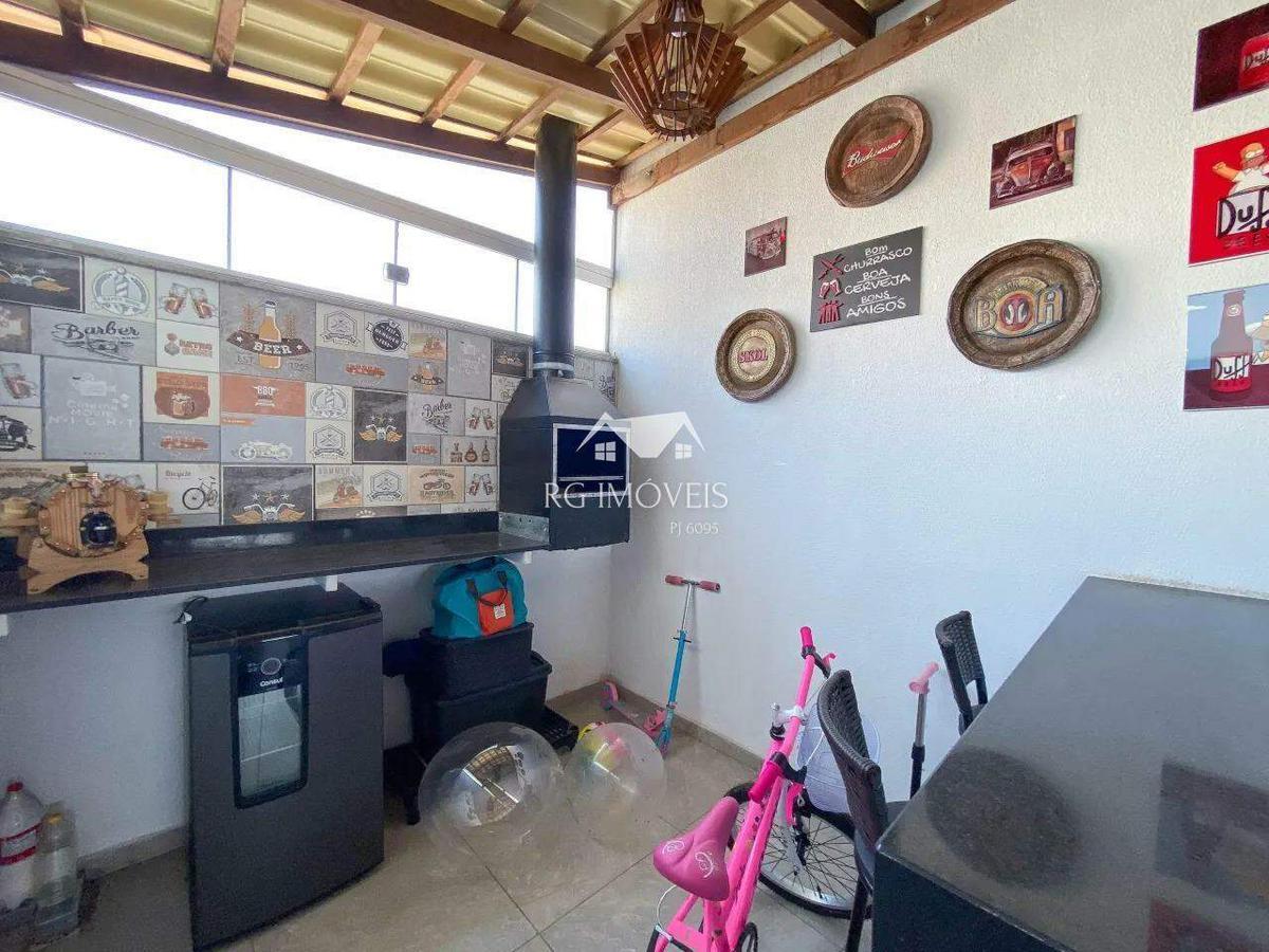 Apartamento, Miramar (barreiro), 2 Quartos, 2 Vagas, 1 Suíte